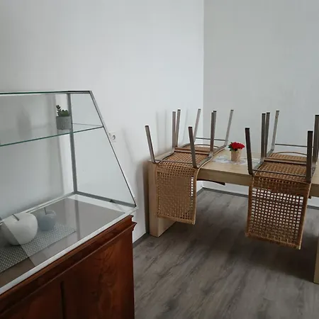 Apartment 6 *
